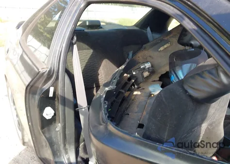 1999 Honda Prelude z USA, uszkodzony, nr VIN JHMBB6241XC002742